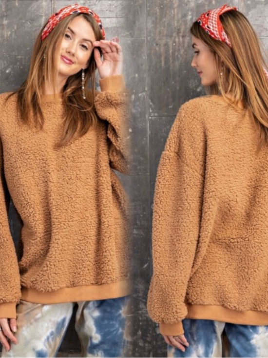 Easel Los Angeles Sweaters - Cozy Teddy Fleece Pullover Sweater - Camel